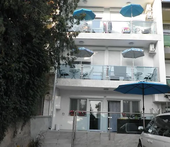Hajnalhaz Apartments