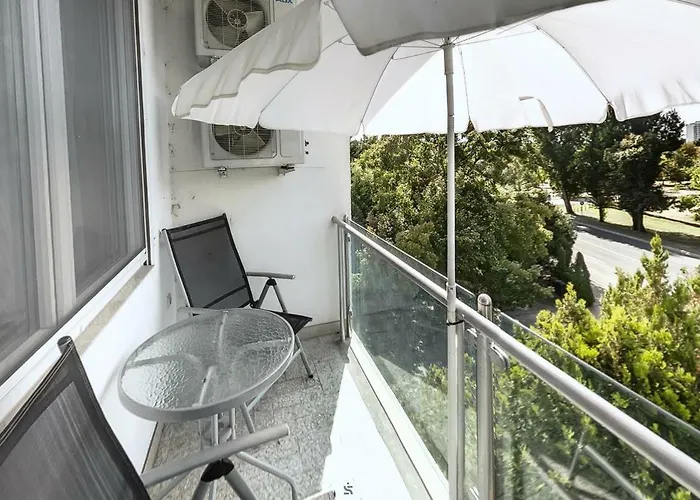 Hajnalhaz Apartments